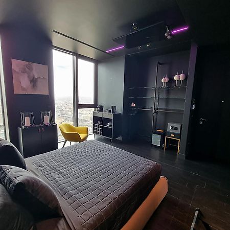 Отель Skyline Solaria Milano Экстерьер фото