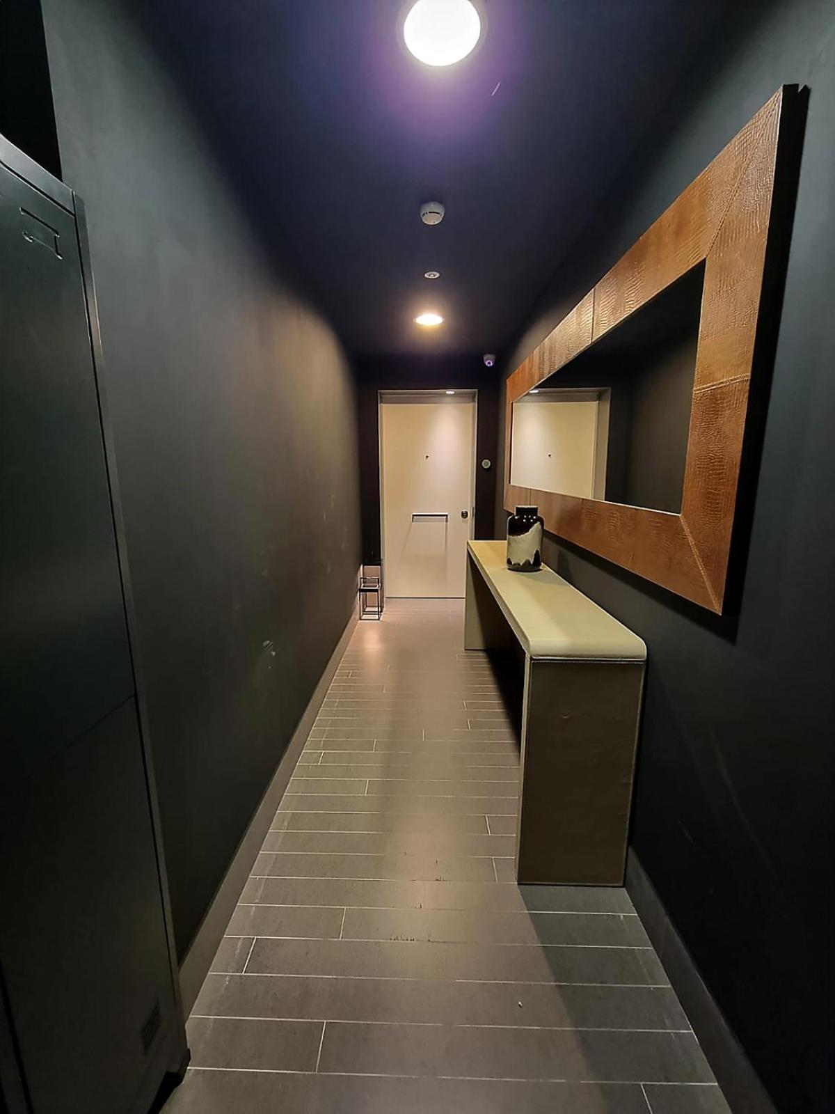 Отель Skyline Solaria Milano Экстерьер фото